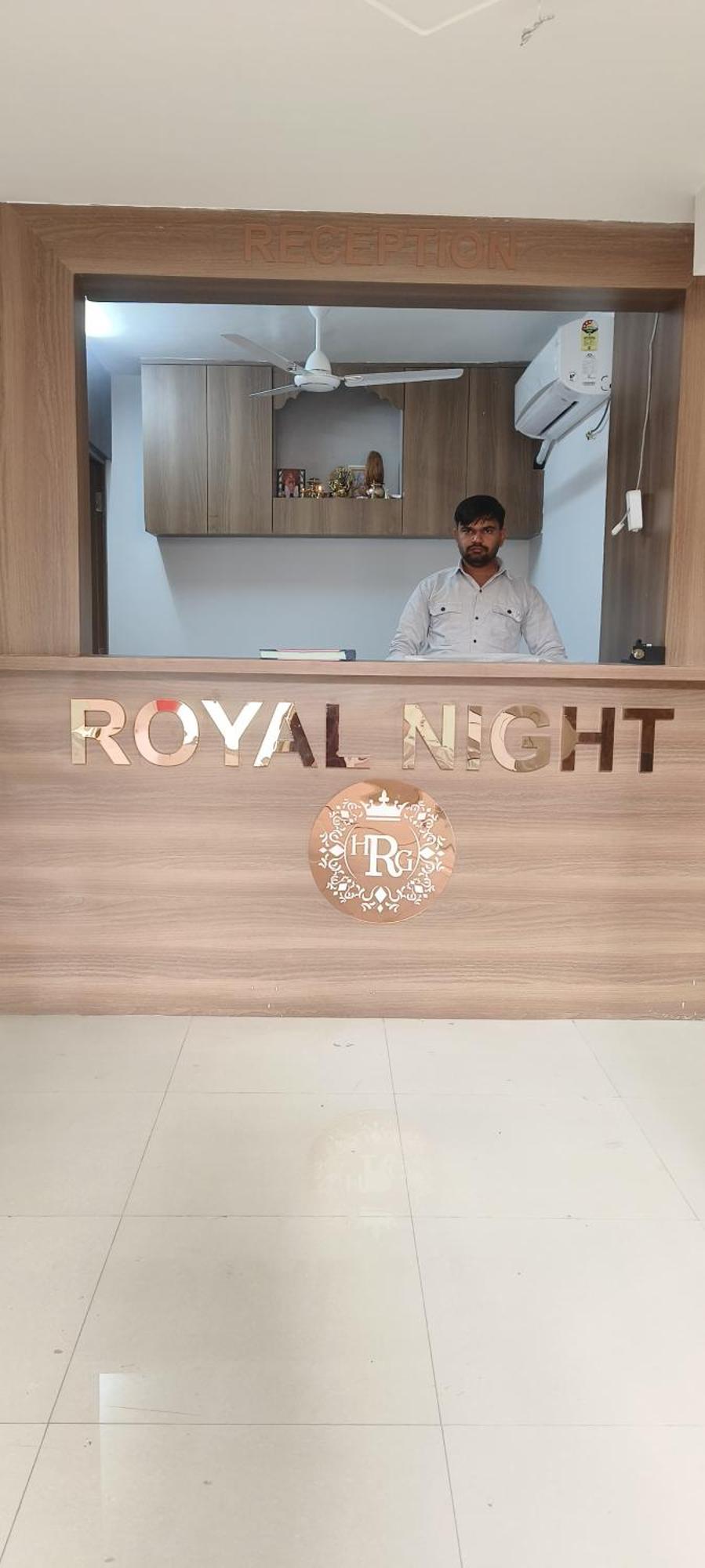Hotel Royal Night Daman Dış mekan fotoğraf