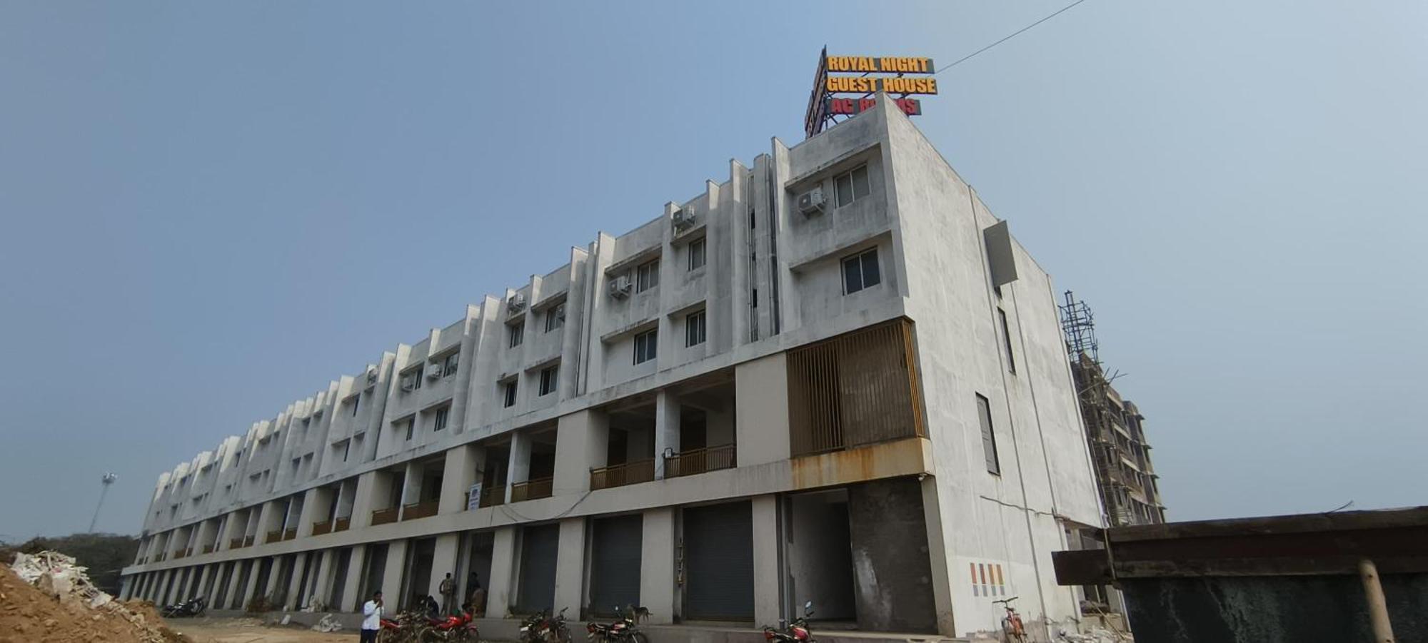 Hotel Royal Night Daman Dış mekan fotoğraf