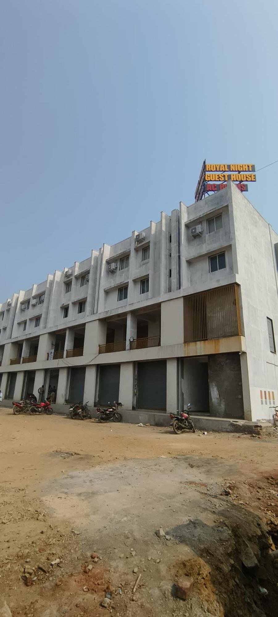 Hotel Royal Night Daman Dış mekan fotoğraf