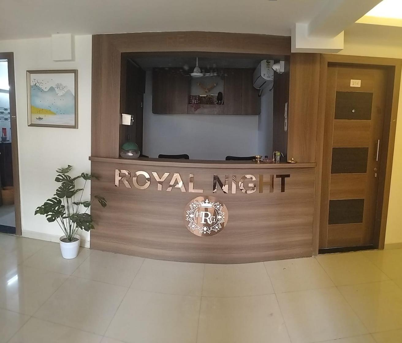 Hotel Royal Night Daman Dış mekan fotoğraf