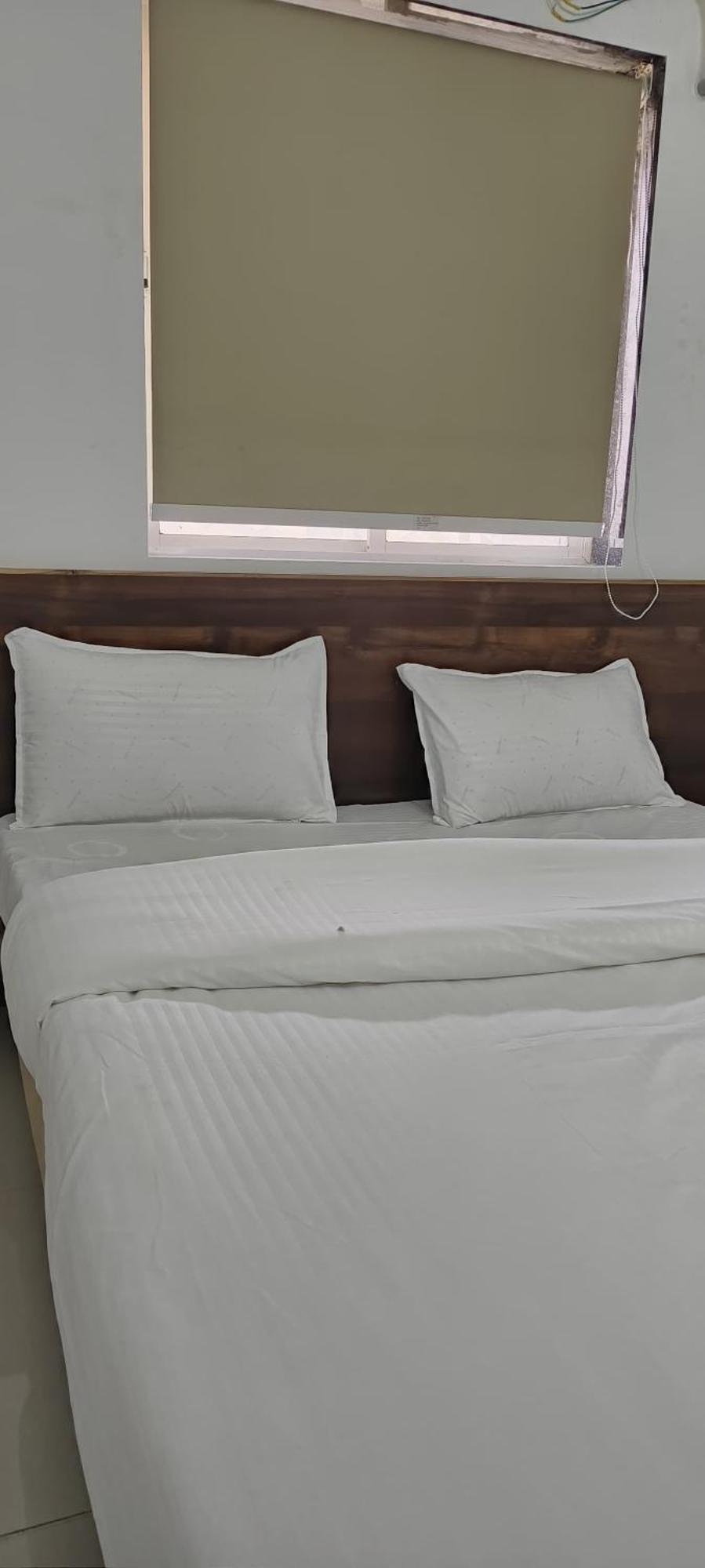 Hotel Royal Night Daman Dış mekan fotoğraf
